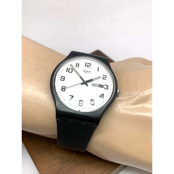 Swatch Men's Watch SUOB705 Swiss Quartz White Dial Day Date Black Rubber 41mm - Picture 5 of 14